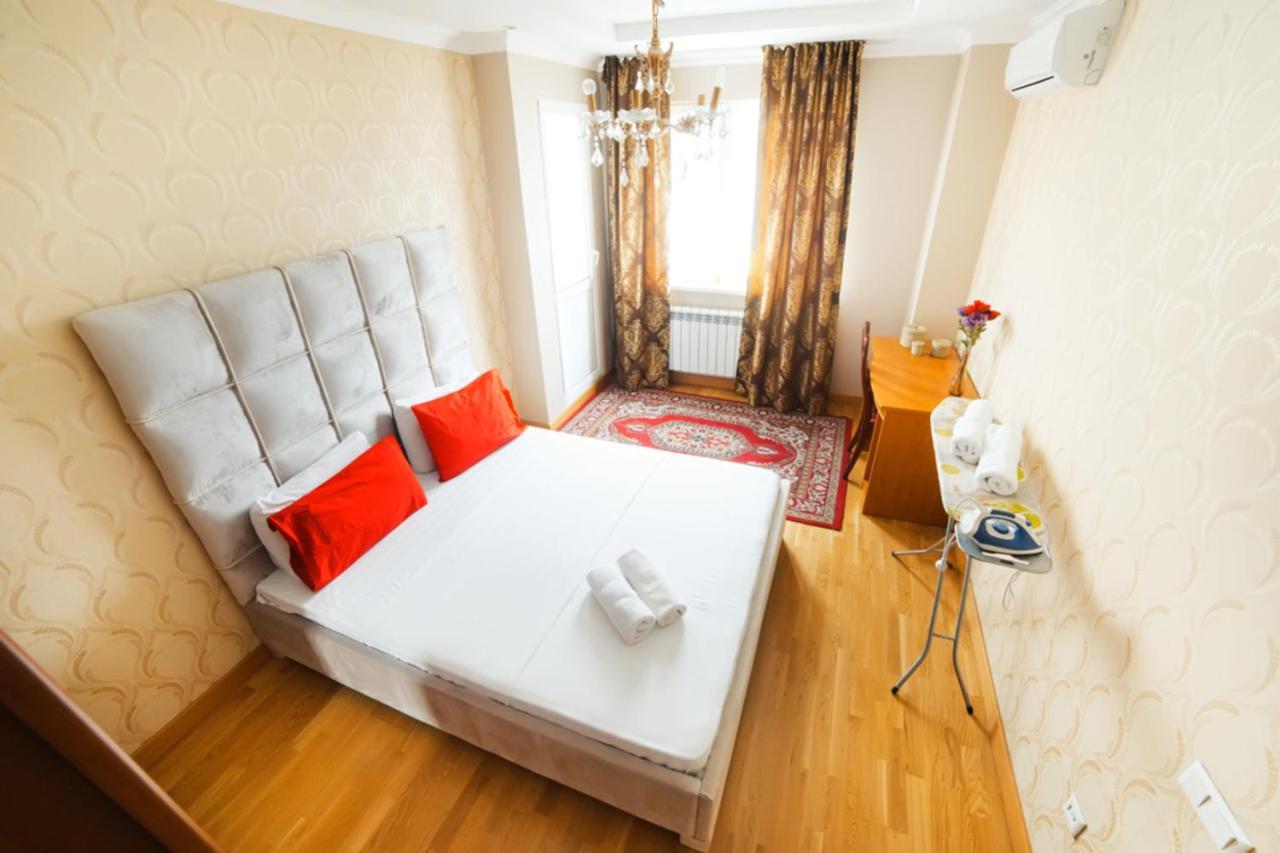 Ferienwohnung Manica Mega Towers Almaty Exterior foto